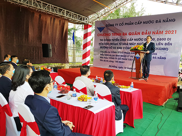 Chủ tịch TP Đà Nẵng tham dự lễ ra quân khởi công tuyến ống cấp nước trọng điểm do Công ty CP Cấp nước Đà Nẵng  (là Công ty liên danh,liên kết của Công ty CP đầu tư Đà Nẵng – Miền Trung)